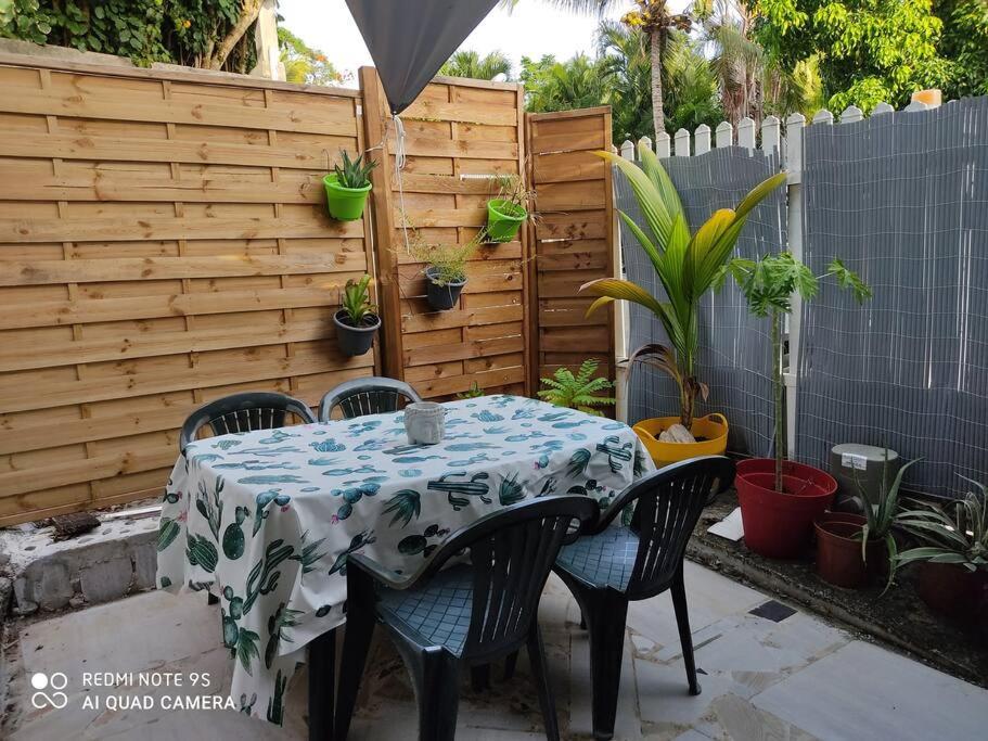 Guest House Bien-Etre Creole Сен-Ан Екстериор снимка